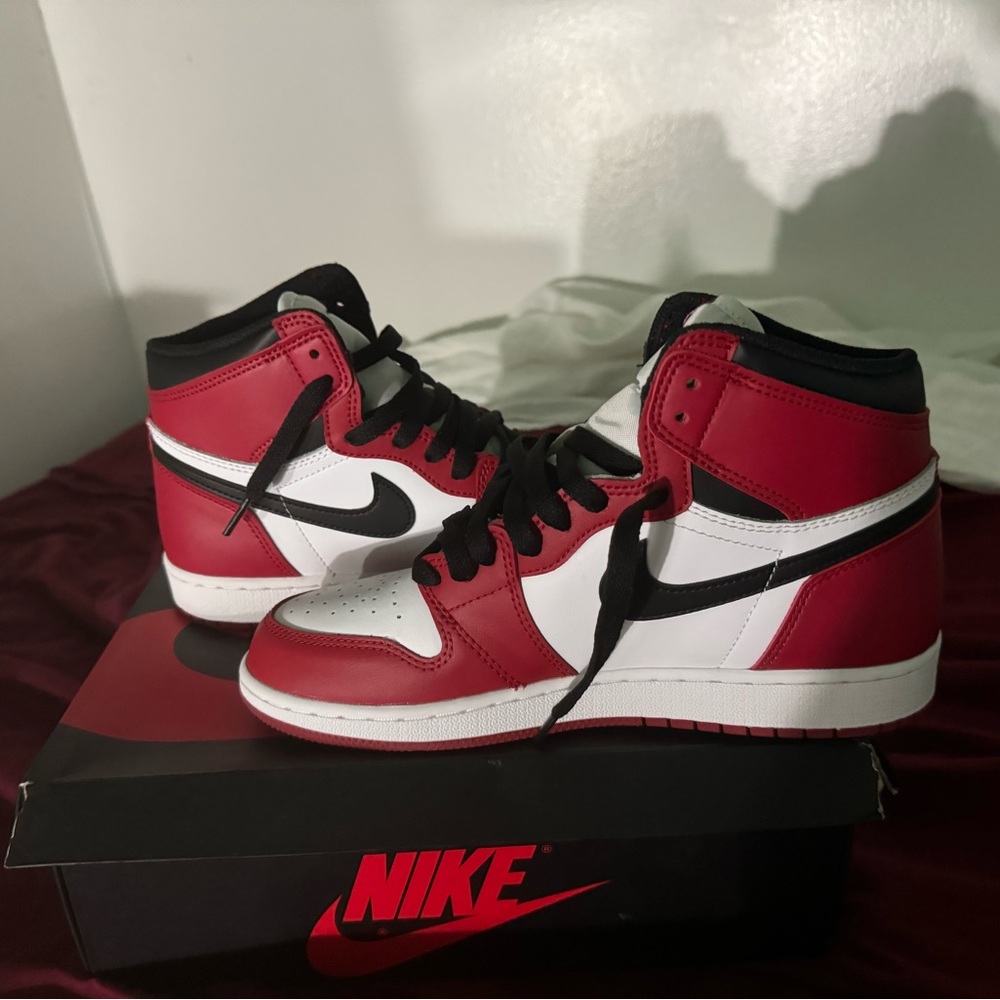 Retro Jordan Chicago 1s